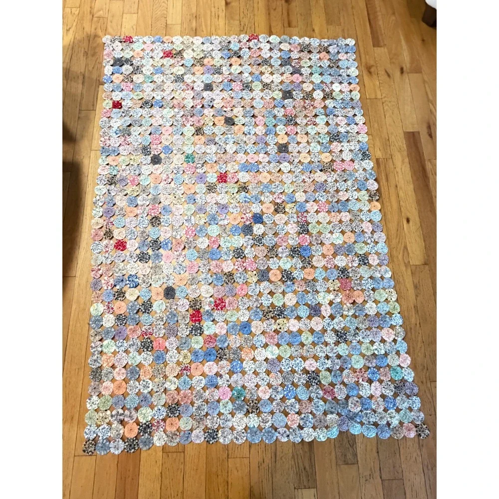 Vintage Handmade Yo-Yo Quilt 72 x 48 Feedsack Fabric Folk Art Textile 1930-1950s